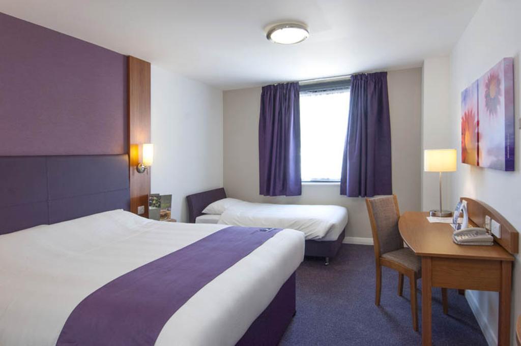 Premier Inn Stratford- Upon- Avon Central Stratford-upon-Avon Exterior foto