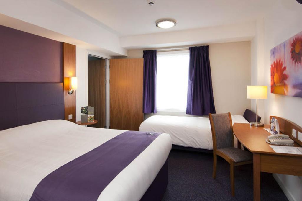 Premier Inn Stratford- Upon- Avon Central Stratford-upon-Avon Exterior foto