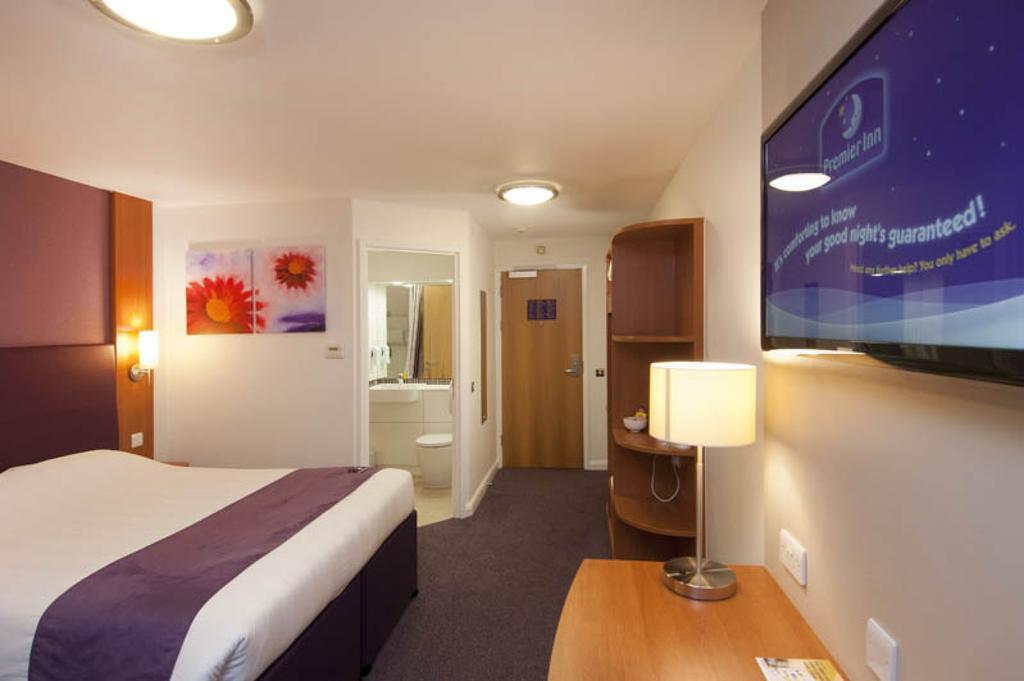 Premier Inn Stratford- Upon- Avon Central Stratford-upon-Avon Exterior foto