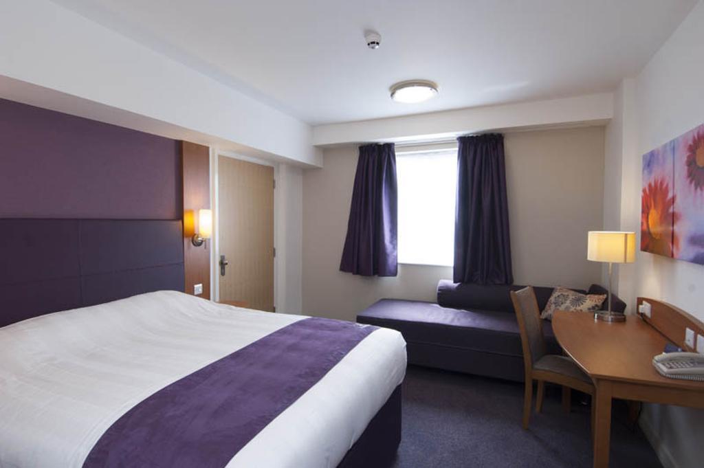 Premier Inn Stratford- Upon- Avon Central Stratford-upon-Avon Exterior foto