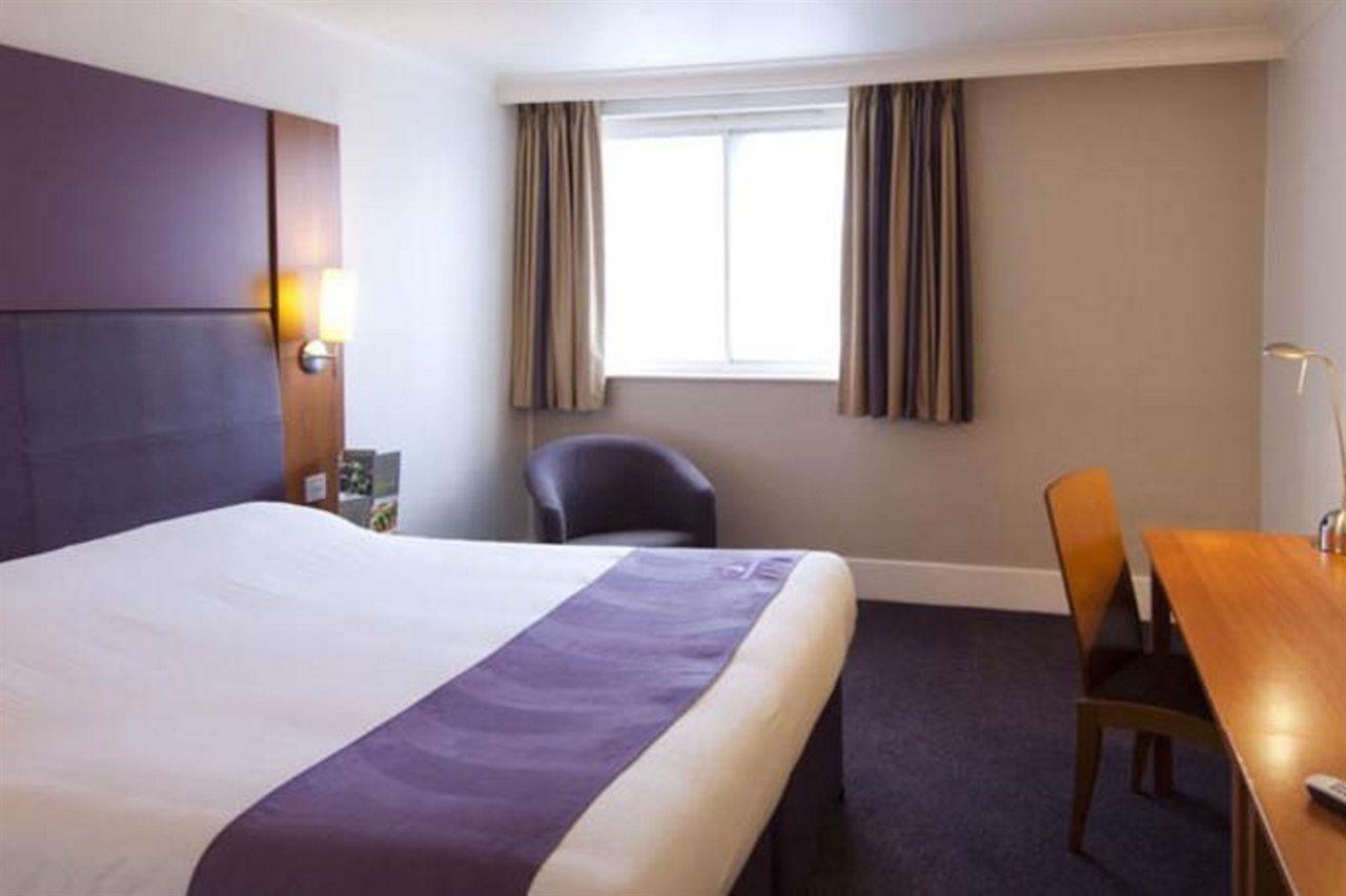 Premier Inn Stratford- Upon- Avon Central Stratford-upon-Avon Exterior foto